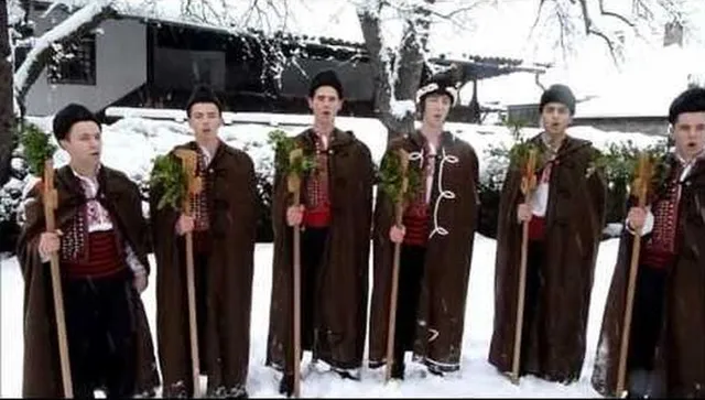 Рождество е! Коледари благославят за здраве и берекет