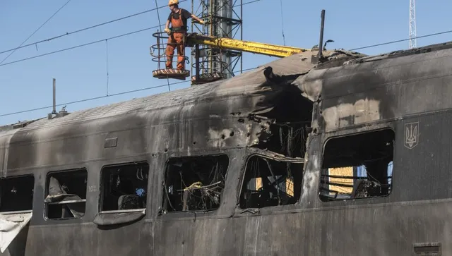 Руски влак дерайлира, десетки са ранените