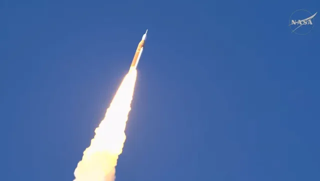 "Артемис" излетя към Луната (видео)