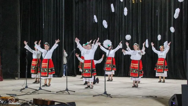 Коледен концерт на съставите и школите по изкуства при НЧ „Съгласие 1869“ зарадва жителите и гостите на Тетевен