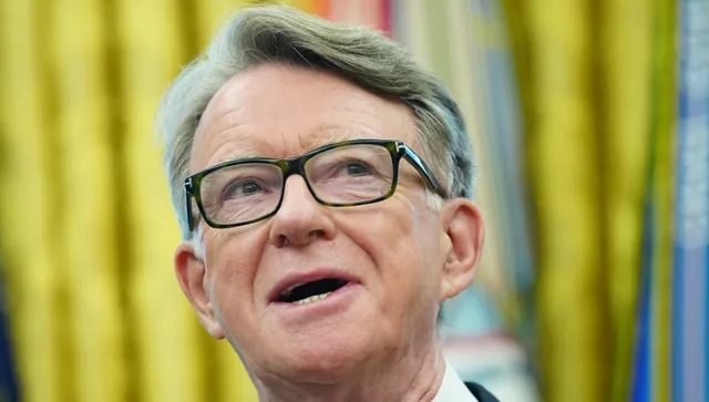 Висш британски дипломат подава оставка заради скандала с Джефри Епстийн