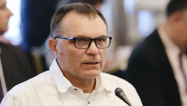 Радев официално става партиец, за да превърне олигархичната ни демокрация в олигархична диктатура