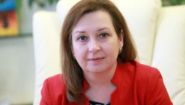 Зорница Русинова: Изпитваме още трудности при раздялата с лева