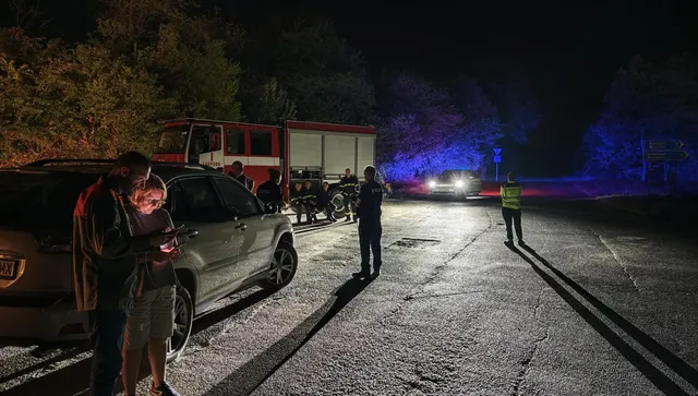 Пожарът в склада за боеприпаси на "ЕМКО" се разпростря извън базата