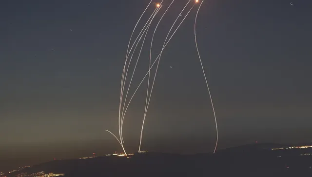 Израел нанесе нощни дари по 7 района на Бейрут