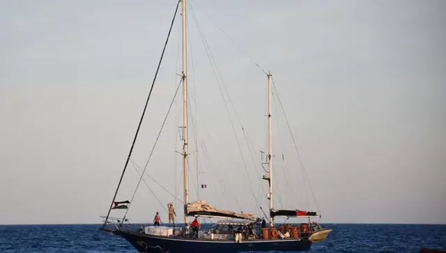 Задържаха 15 френски граждани от пътуваща към Газа флотилия