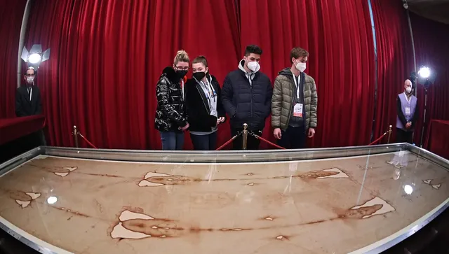 Торинската плащаница крие тайни: ново изследване разкрива шокиращи данни