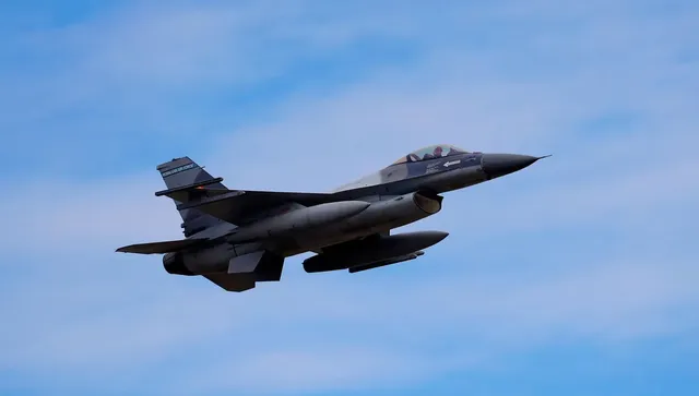 Испански F-18 свали дрон, нарушил въздушното пространство на Румъния