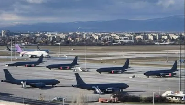 Американски военни самолети кацнаха на летище София