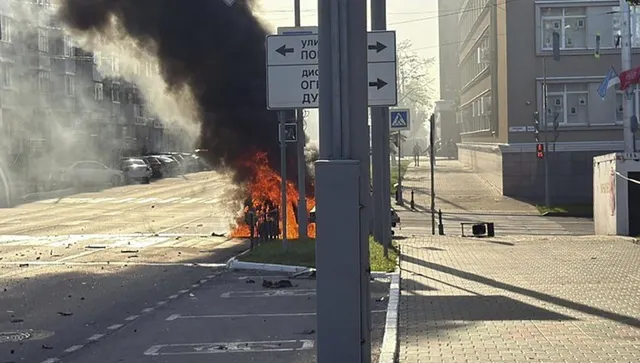 Нефтобаза в руската Белгородска област е в пламъци, Украйна порази и склад в Донецки район