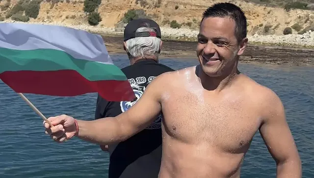 Цанко Цанков отново на върха: Спечели Световното по зимно плуване в Гдиня