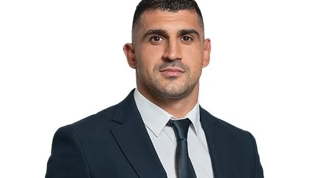 Общинар от "Възраждане" със съмнителен мандат става фактор в СОС