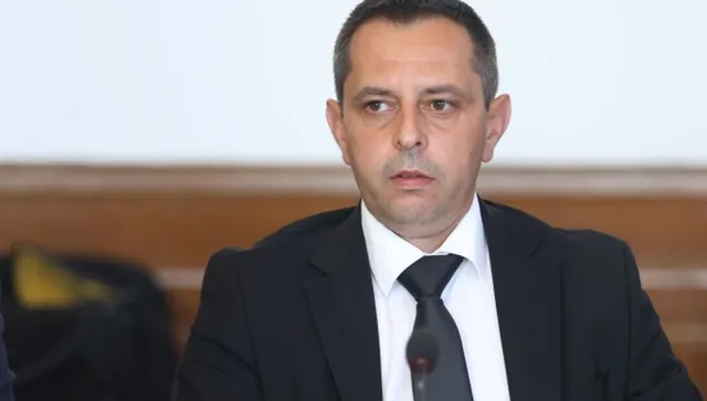 МЕЧ се регистрира за изборите в отсъствие на лидера си