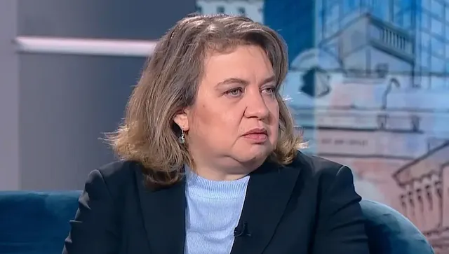 Киселова заяви версията си за това защо Радев не казва, че ще е част от предизборната надпревара