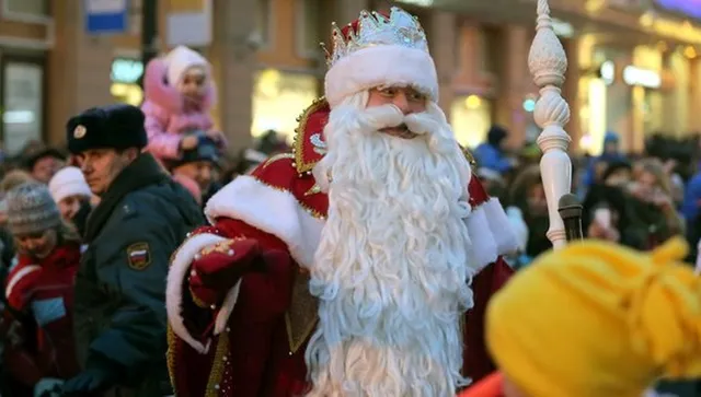 Историята на Дядо Коледа - от смирения светец до господаря на зимната магия