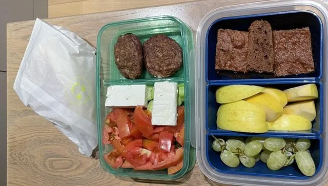 Фирма неправомерно е повишила цените на закуските в 4 училища в София