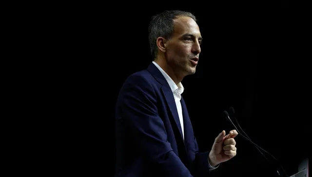 Кандидатът на френската левица за президент се оказа внук на съветски шпионин, агент на Коминтерна