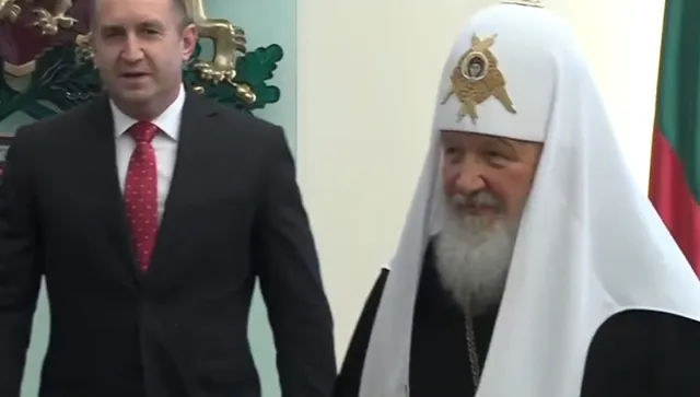 Новая газета: Ветото на Радев срещу включването на Гундяев в санкционните списъци е позорно