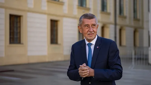 Премиерът на Чехия с визита у нас по покана на Радев