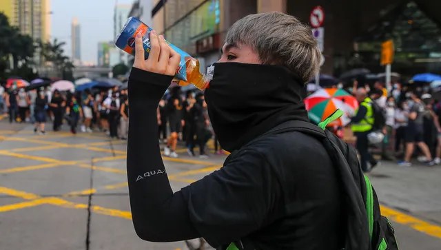 Британец е с инсулт след 8 енергийни питиета: Какво казват лекарите за напитките?