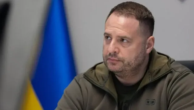 Уволненият Ермак запазва мрежа от ключови постове, въпреки корупционния скандал