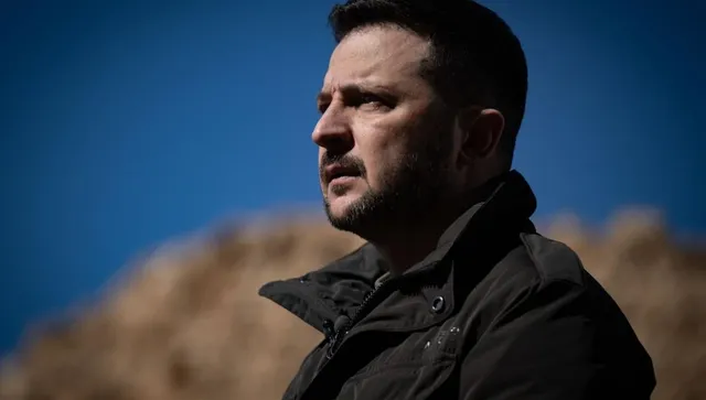 Зеленски подписа законите за удължаване на военното положение и всеобщата мобилизация