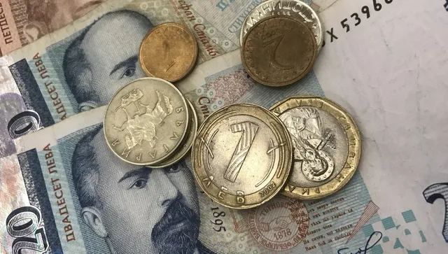 Една трета от старите левове в обращение вече са прибрани от БНБ