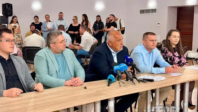 ГЕРБ: Арестите на граждани в Струмяни са критичен знак за демокрацията - властта дължи незабавни отговори 
