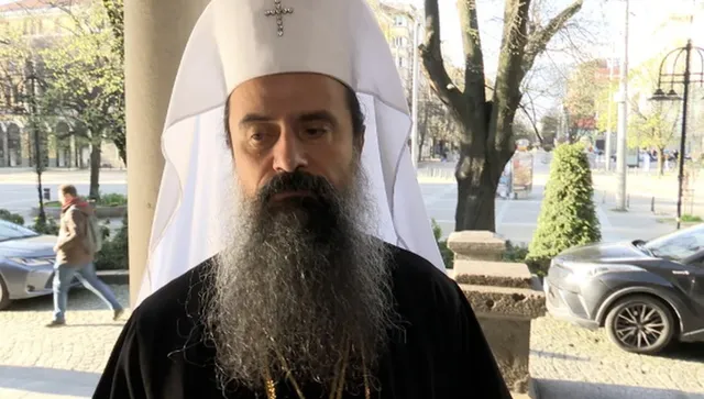 Даниил заговори от името на Кирил, мълчи за българския национален интерес 