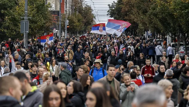 Хиляди се събраха в Белград за последния митинг на Студентската листа преди изборите на 25 октомври