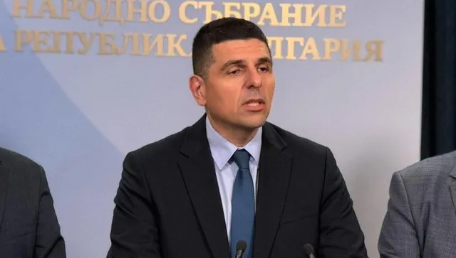 От „Да, България“ подсетиха Йотова да отговори за помилвания наркотрафикант с 5 въпроса 