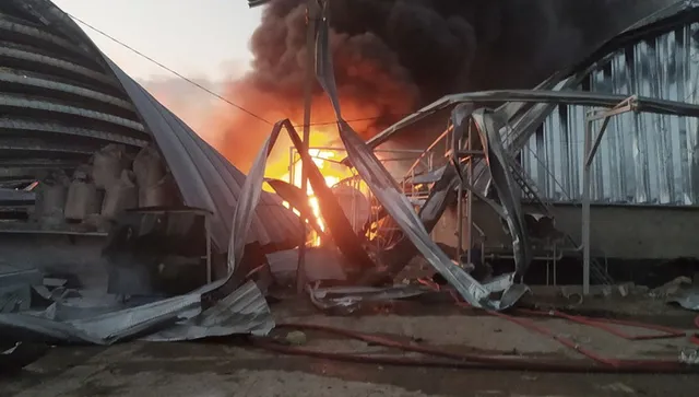 Украински дронове поразиха руската нефтобаза Велики Луки на 500 км. от украинската граница