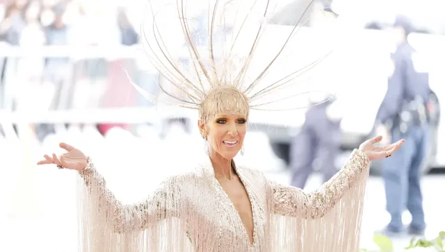 Светлинно шоу озари завръщането на Селин Дион на сцената