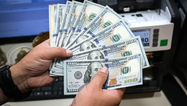 Изявленията на Тръмп сринаха долара до четиригодишен минимум 