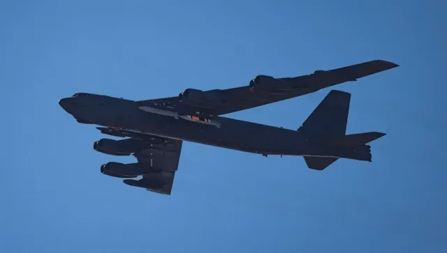 Американският бомбардировач B-52 - с нови ядрени ракети