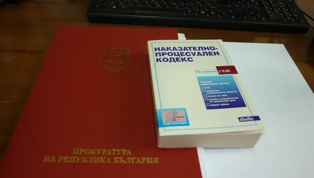 Прокуратурата поиска задържане под стража за директора и друг служител във ВиК – Бургас