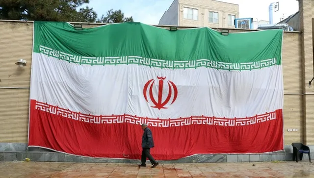 WSJ: Властите на Иран пренасочиха репресиите към собствените му политици