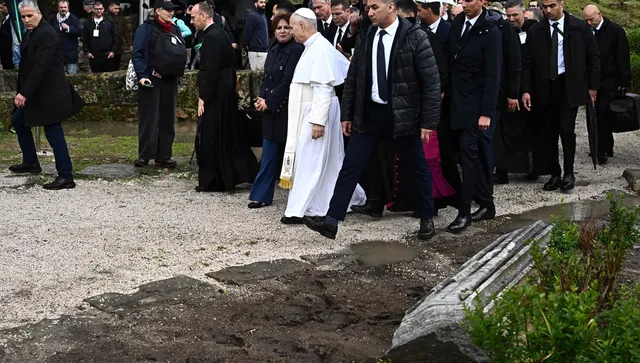 Папа Лъв XIV в Африка: Човечество е жадно за мир