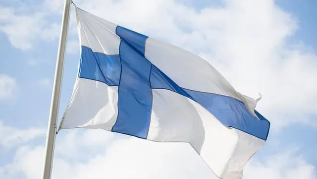 Финландия задържа кораб заради повреден телекомуникационен кабел