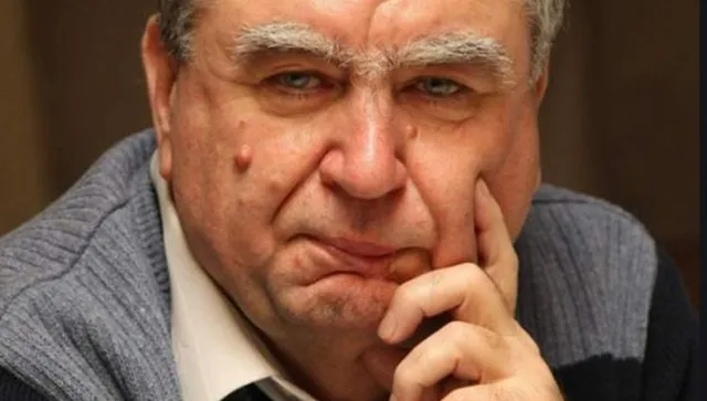 „Герой (и гений)  по поръчка“ или още от истината за Вапцаров