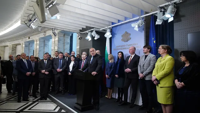 ГЕРБ: Обществото очаква от Радев не да размахва пръст на опозицията, а да гарантира ред и работещи институции
