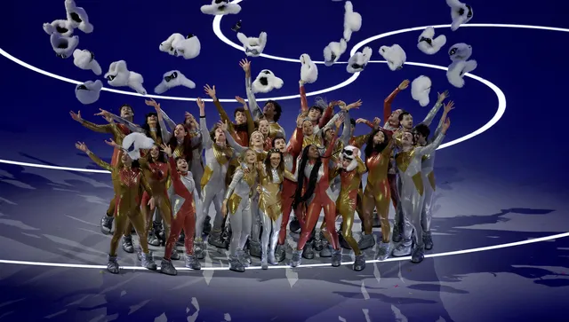  Алберто Томба и Дебора Компаньони палят факлите! Италия стартира Зимните олимпийски игри „Милано–Кортина“ с пищна церемония 