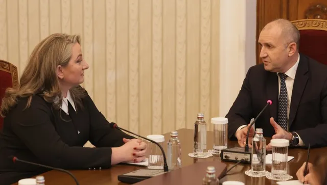 Радев и Сачева в словен сблъсък на консултациите в Президентството