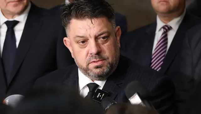 Зафиров: Много рисково е да влезем в 2026 г. с удължителен бюджет