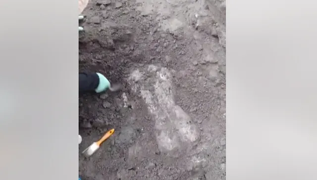  Откриха  мраморен торс на древен бог в Хераклея Синтика 