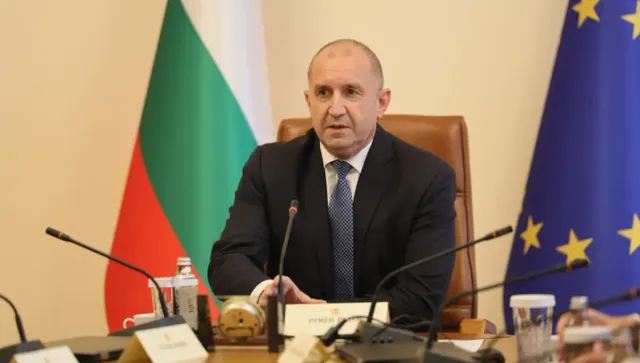 Радев: Докато някой ни атакуват от плажовете, ще продължим да работим по същия начин