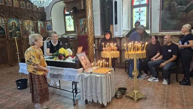 Започна опелото на убития от младежи Георги Кузев, води го митрополит Николай