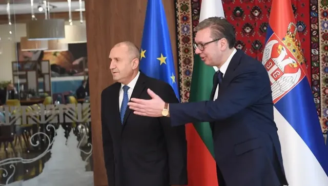 Знаково! Вучич първи поздрави Румен Радев 