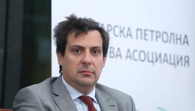 Експерт: Акцизът на горивата у нас е най-нисък от целия ЕС, има резон ДДС-то да бъде намалено