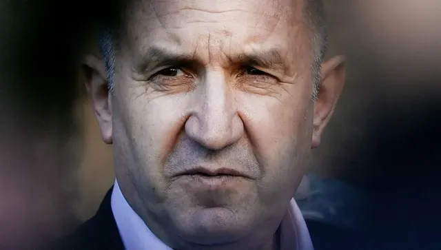 Колко лъжи са нужни за да срутят една лъжлива власт…
